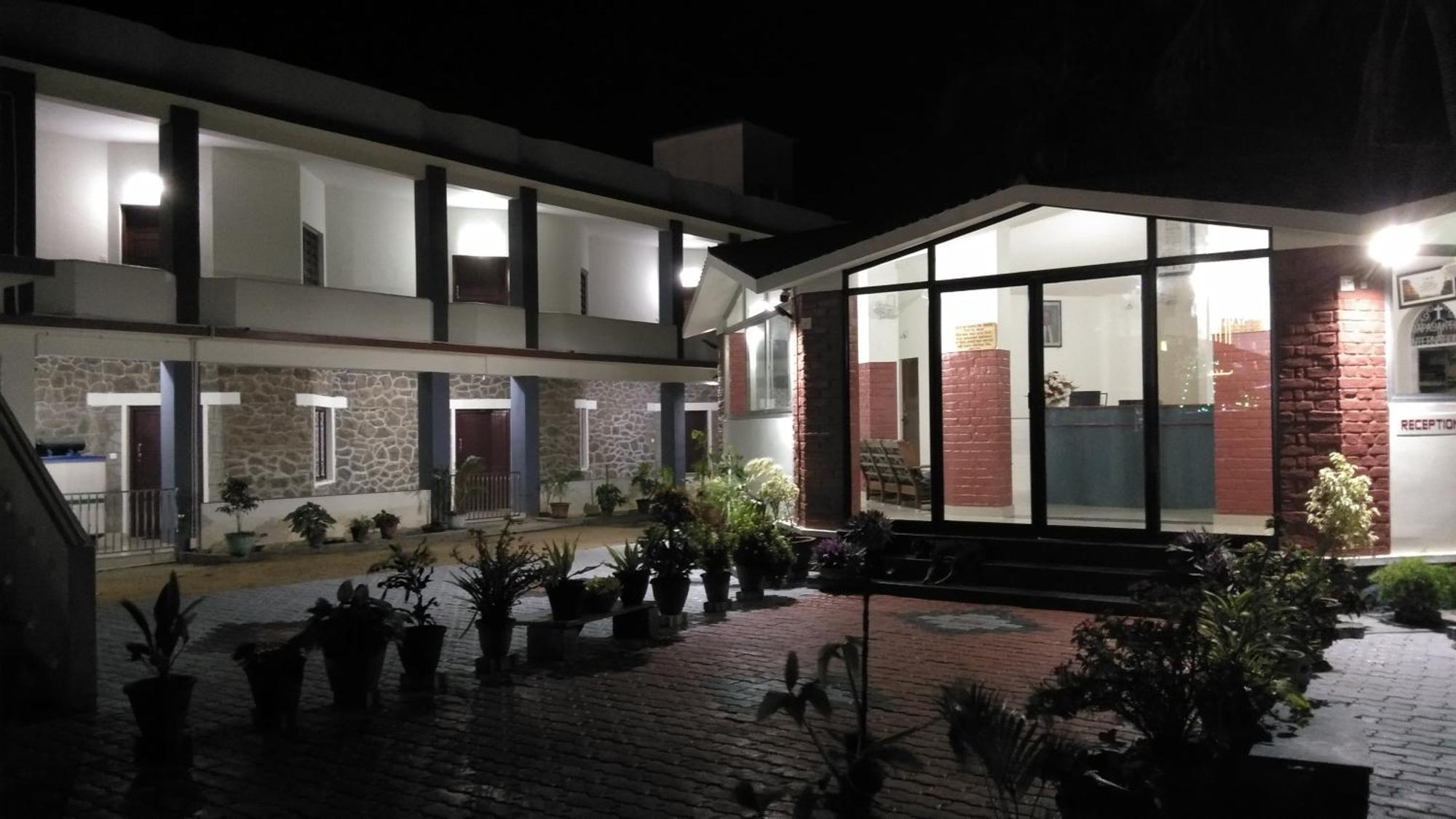 Hotel Jebasakthy 카니아쿠마리 외부 사진