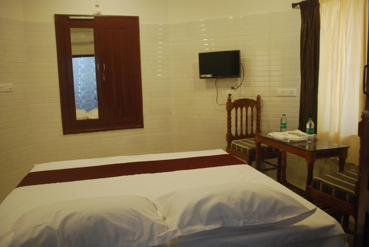 Hotel Jebasakthy 카니아쿠마리 외부 사진